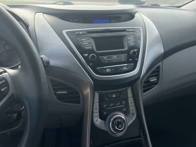 Thumbnail: 2013 Hyundai Elantra - 18
