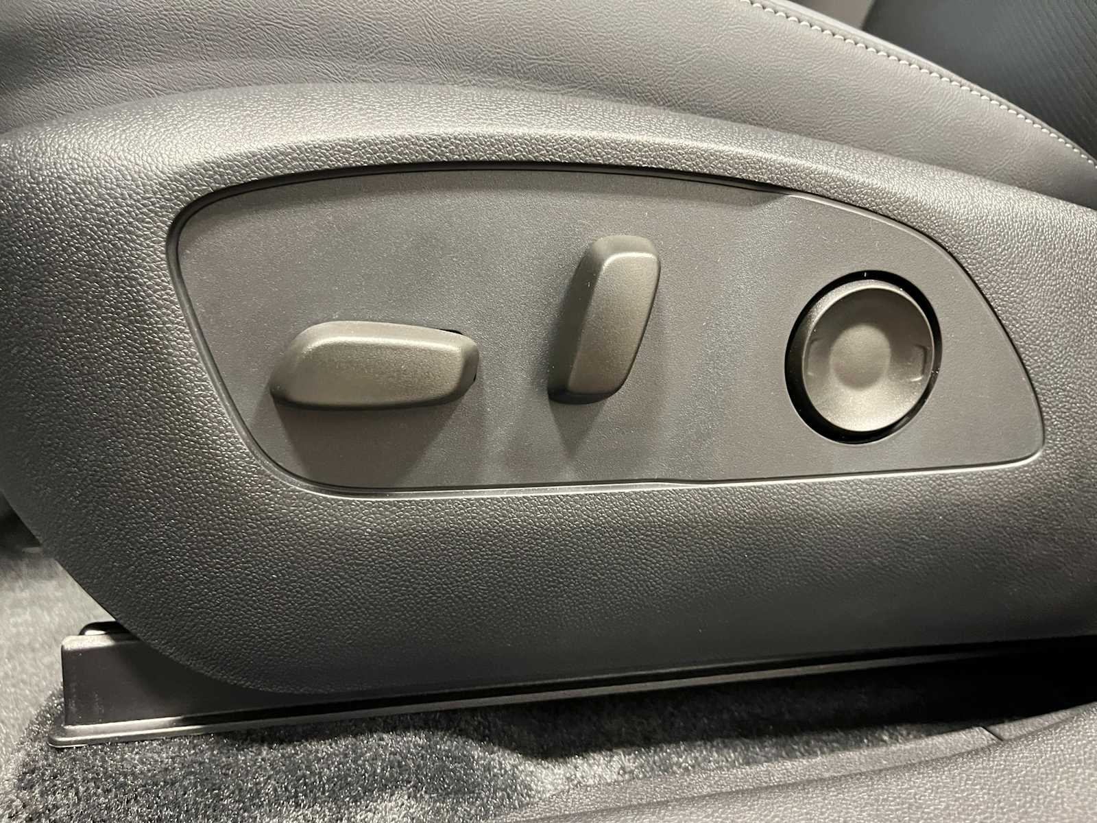 Thumbnail: 2026 Honda Prologue - 15