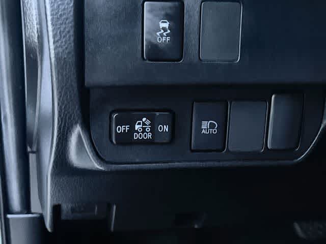 Thumbnail: 2023 Toyota Tacoma - 28