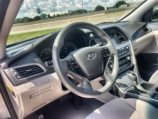 Thumbnail: 2016 Hyundai Sonata - 15