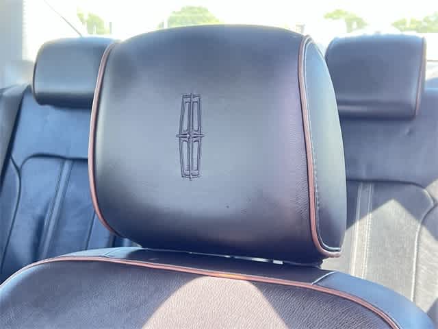 Thumbnail: 2010 Lincoln MKZ - 25