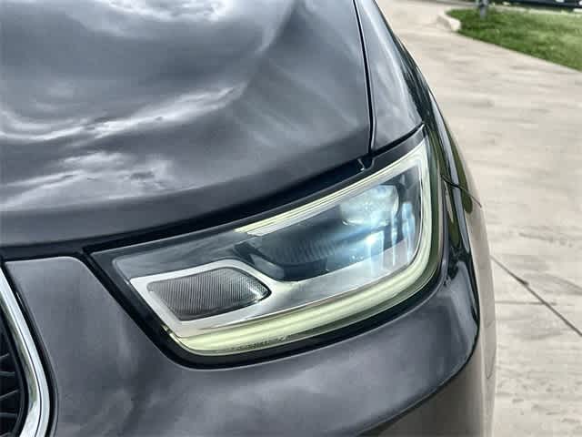 2021 Chrysler Pacifica Touring 9