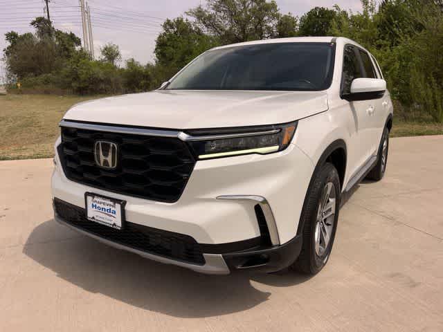 Thumbnail: 2023 Honda Pilot - 2