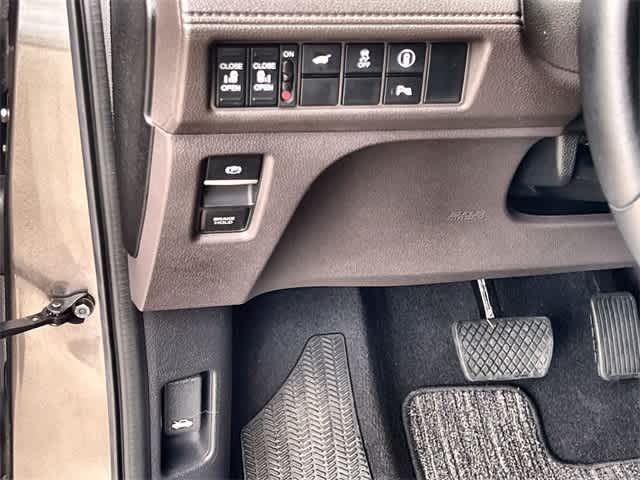 Thumbnail: 2021 Honda Odyssey - 29