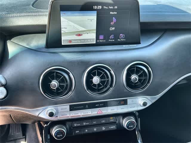 Thumbnail: 2019 Kia Stinger - 18