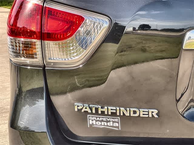 Thumbnail: 2015 Nissan Pathfinder - 8