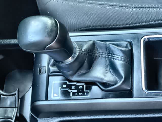 Thumbnail: 2019 Toyota Tacoma - 16