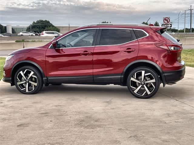 Thumbnail: 2020 Nissan Rogue Sport - 4