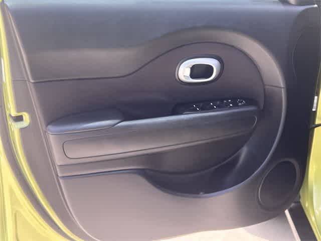 Thumbnail: 2016 Kia Soul - 24