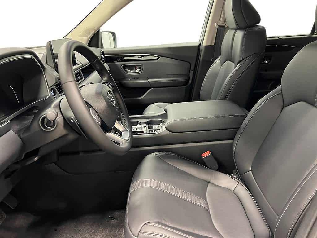 Thumbnail: 2025 Honda Pilot - 13