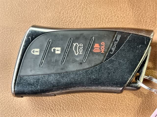 Thumbnail: 2019 Lexus ES - 21