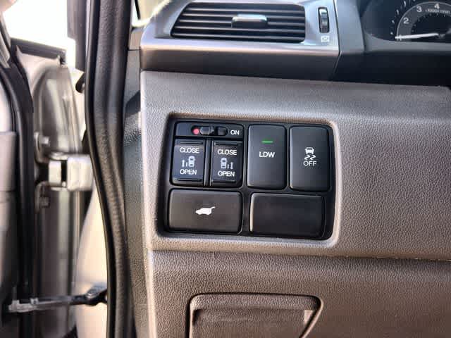 Thumbnail: 2014 Honda Odyssey - 29