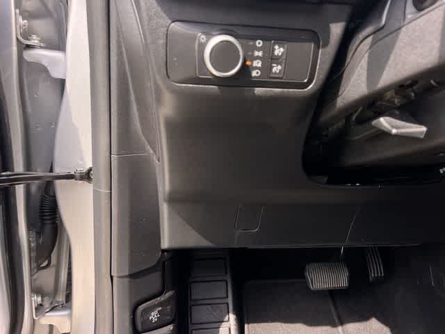 Thumbnail: 2020 Ford Escape - 28