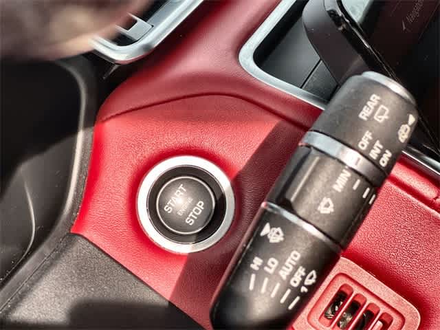 Thumbnail: 2020 Land Rover Range Rover Velar - 28