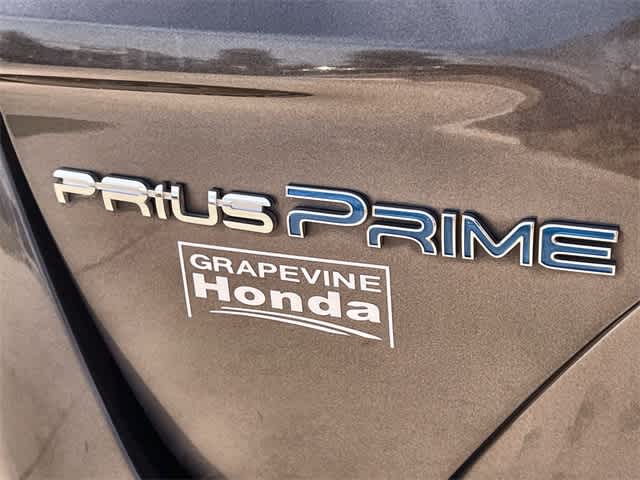 Thumbnail: 2017 Toyota Prius Prime - 8