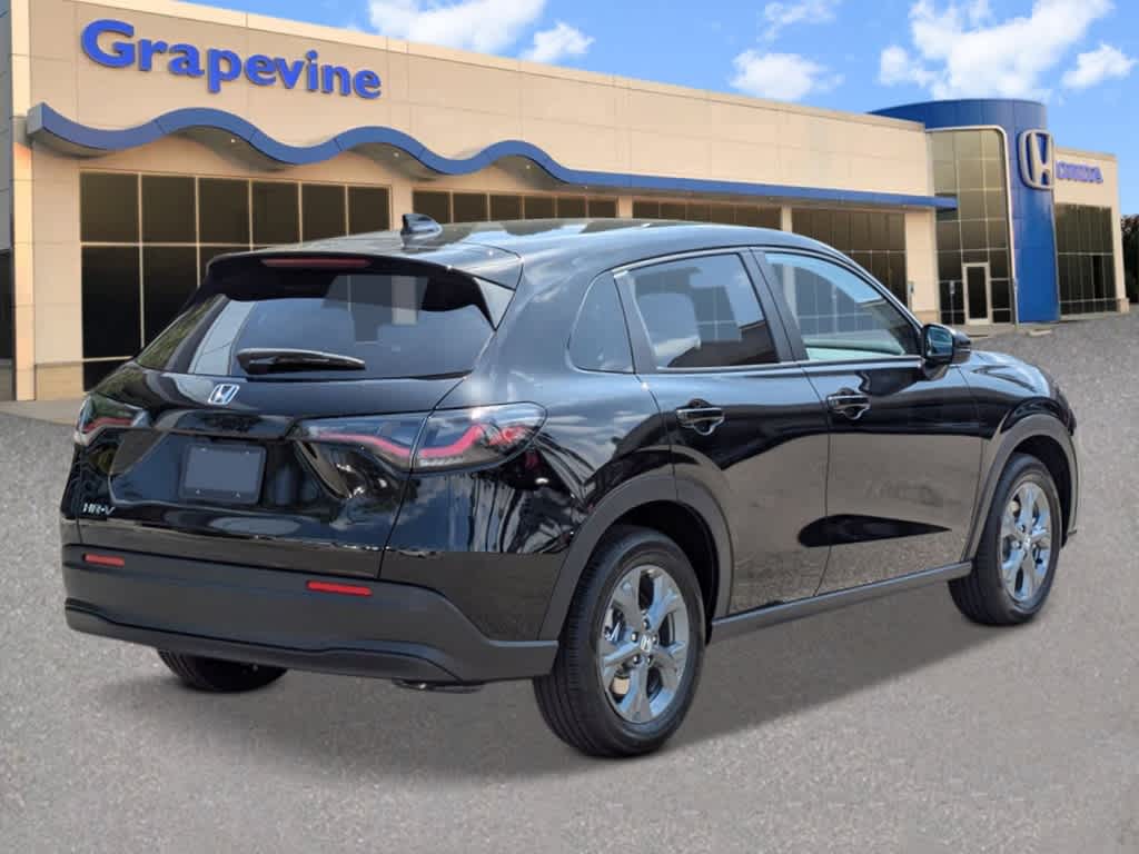 Thumbnail: 2026 Honda HR-V - 4