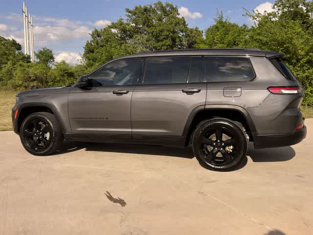 Thumbnail: 2023 Jeep Grand Cherokee L - 4