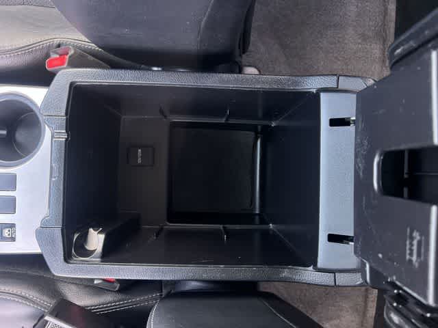 Thumbnail: 2015 Toyota 4Runner - 27