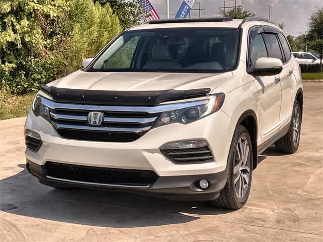 2018 Honda Pilot Elite photo 2
