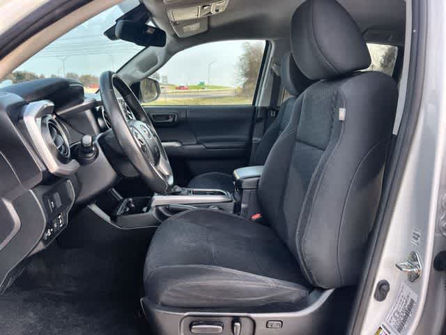 Thumbnail: 2021 Toyota Tacoma - 11