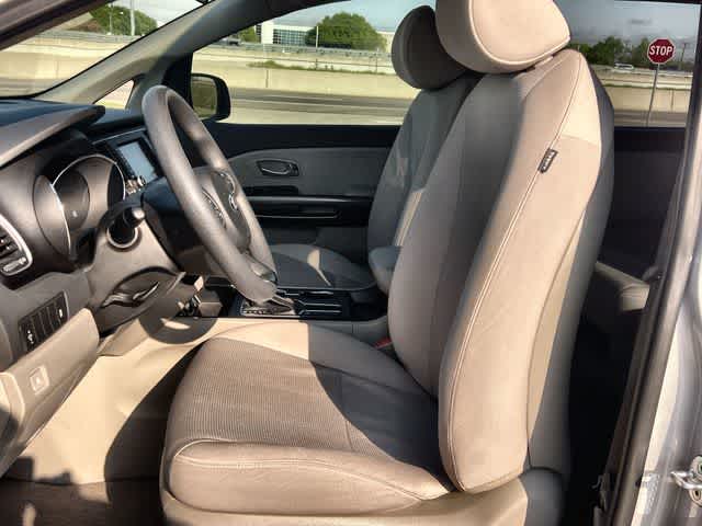 Thumbnail: 2020 Kia Sedona - 11