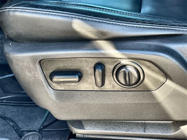 Thumbnail: 2019 Chevrolet Silverado 1500 - 31