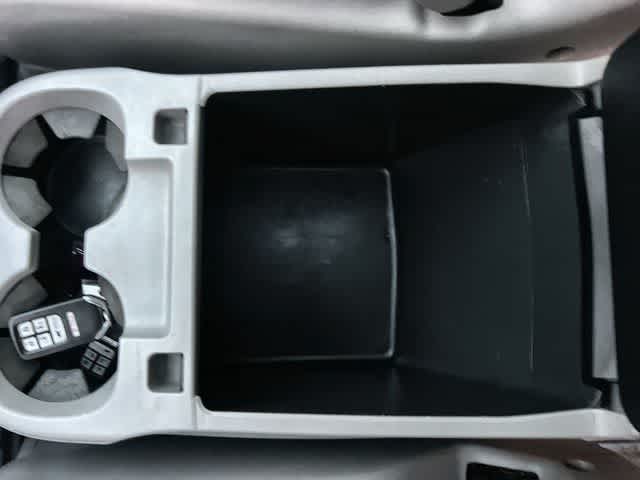 Thumbnail: 2014 Honda Odyssey - 27