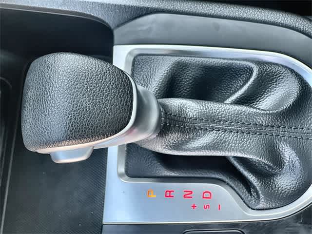 Thumbnail: 2023 Kia Forte - 16