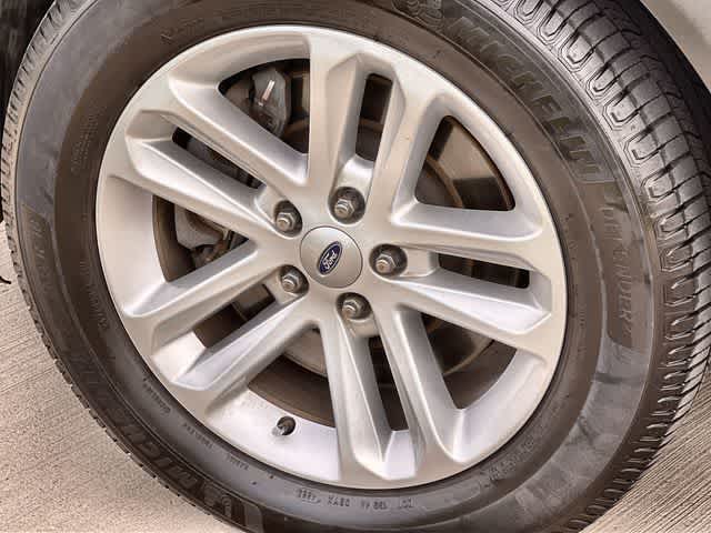Thumbnail: 2017 Ford Explorer - 9