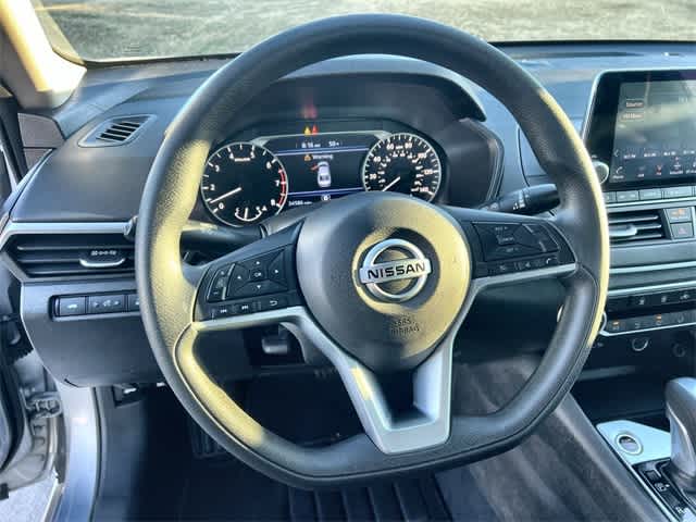 Thumbnail: 2021 Nissan Altima - 17