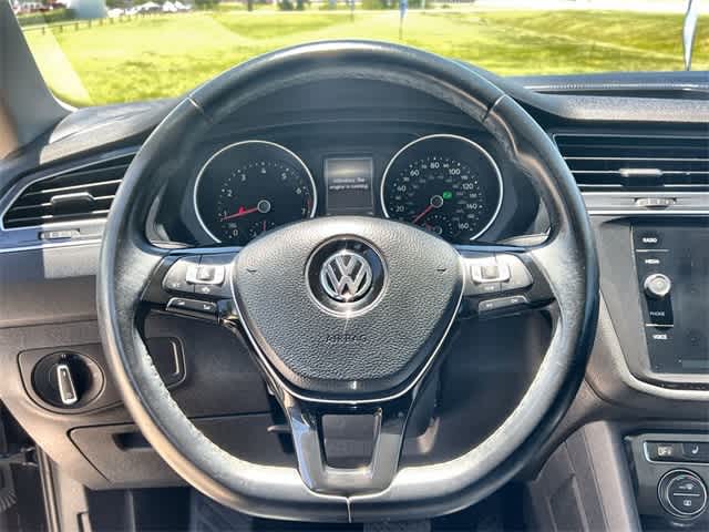 Thumbnail: 2019 Volkswagen Tiguan - 17