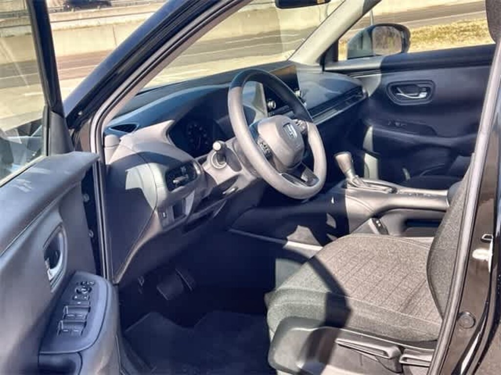 Certified 2025 Honda HR-V LX SUV