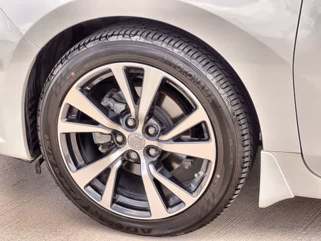 Thumbnail: 2016 Nissan Altima - 9