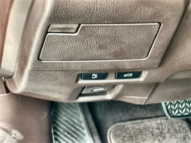 Thumbnail: 2019 Lexus ES - 29