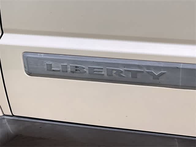 Thumbnail: 2008 Jeep Liberty - 8