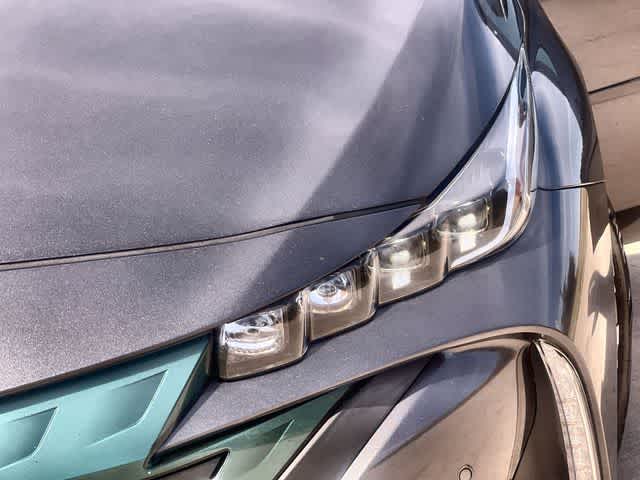 Thumbnail: 2020 Toyota Prius Prime - 24
