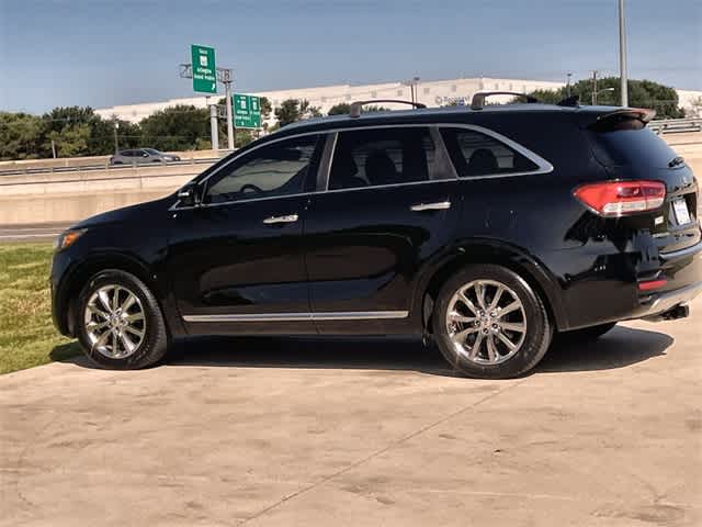 Thumbnail: 2017 Kia Sorento - 4