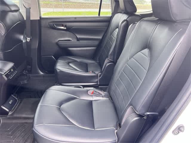 2023 Toyota Highlander L 14
