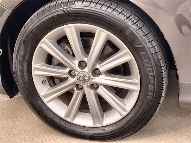 Thumbnail: 2014 Toyota Camry - 9