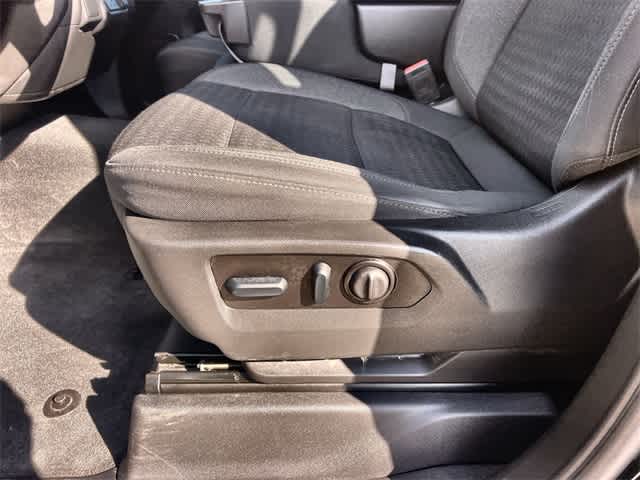 Thumbnail: 2022 Chevrolet Silverado 1500 - 31