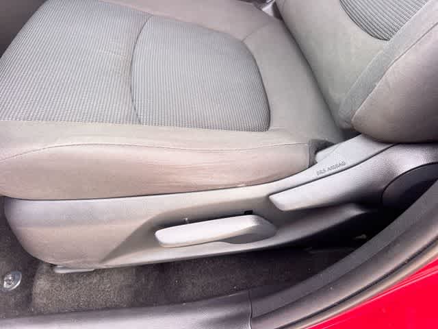 Thumbnail: 2021 Toyota RAV4 - 30