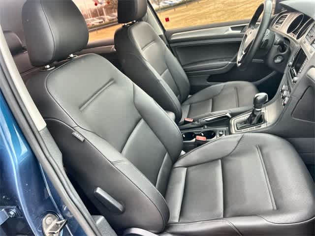 Thumbnail: 2015 Volkswagen Golf - 12