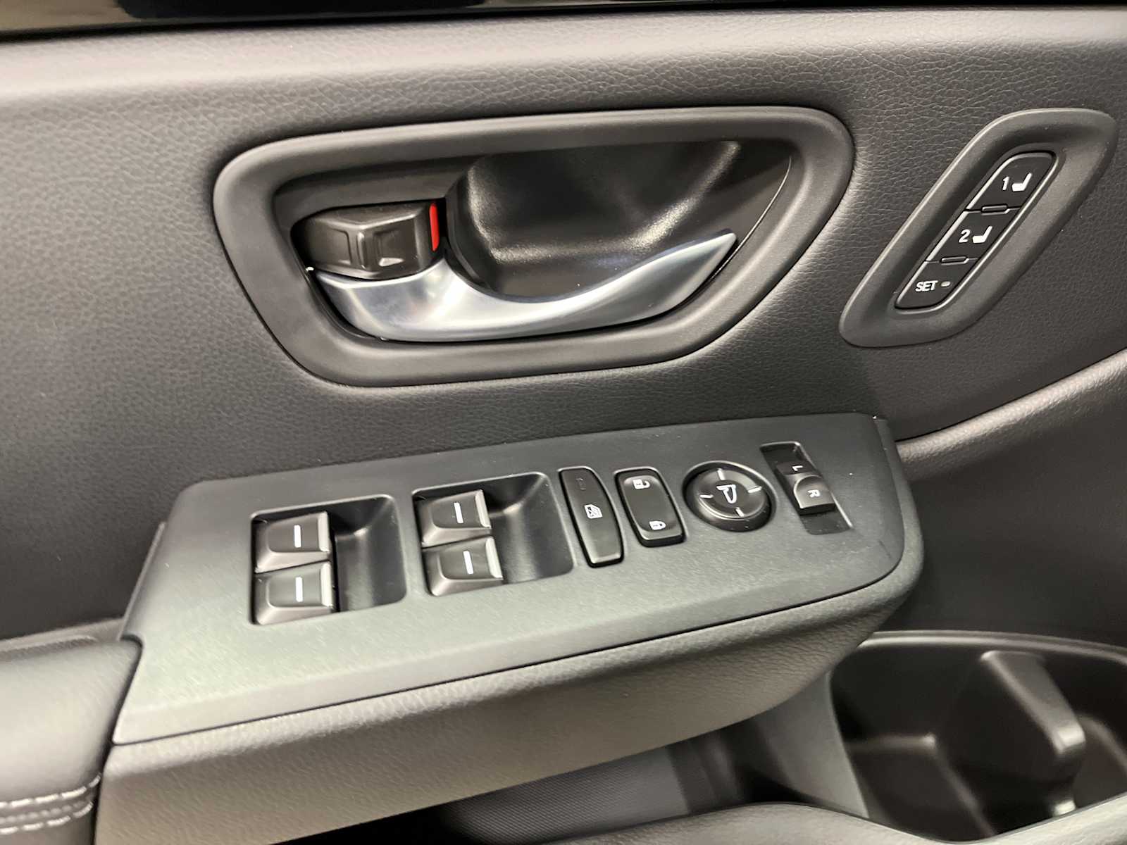 Thumbnail: 2025 Honda Pilot - 13
