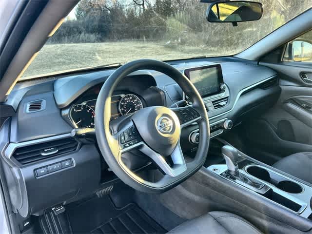 Thumbnail: 2021 Nissan Altima - 15