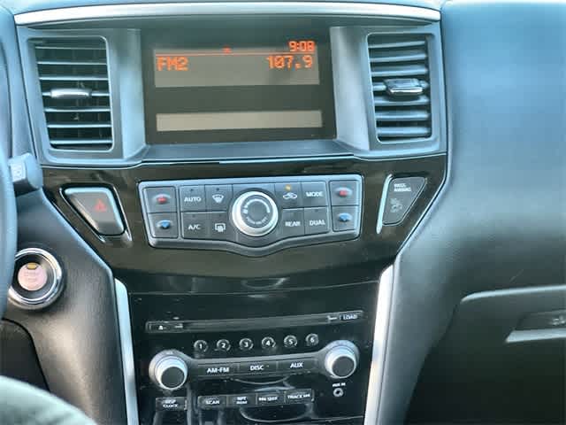 Thumbnail: 2015 Nissan Pathfinder - 18