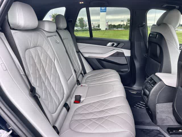 Thumbnail: 2024 BMW X5 - 14