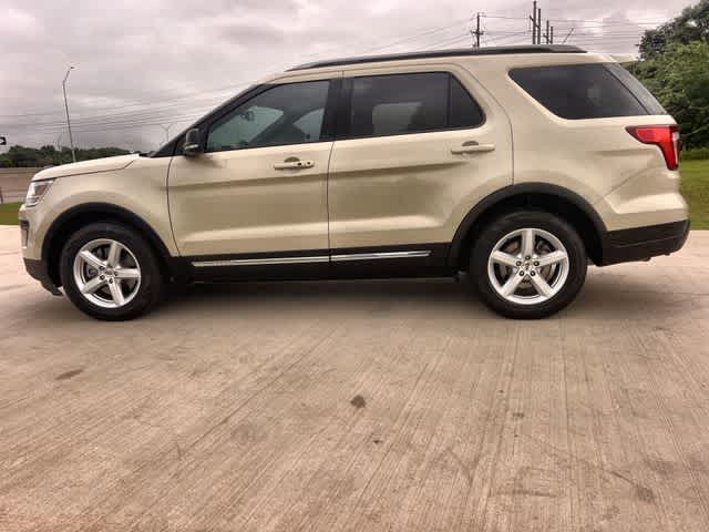 Thumbnail: 2018 Ford Explorer - 4