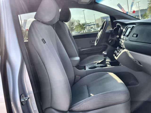 Thumbnail: 2020 Kia Sedona - 12