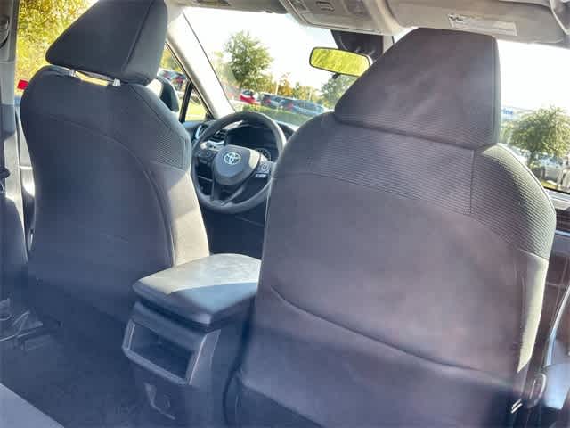 Thumbnail: 2021 Toyota RAV4 - 13