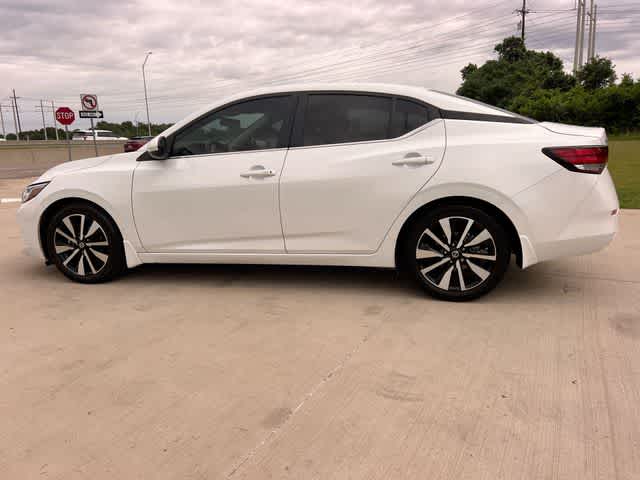 Thumbnail: 2022 Nissan Sentra - 4
